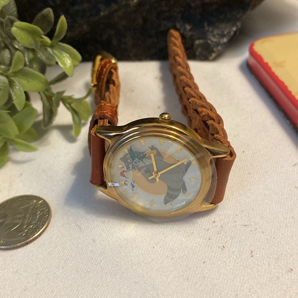 Vintage Disney Pocahontas watch with box - Picture 9 of 11